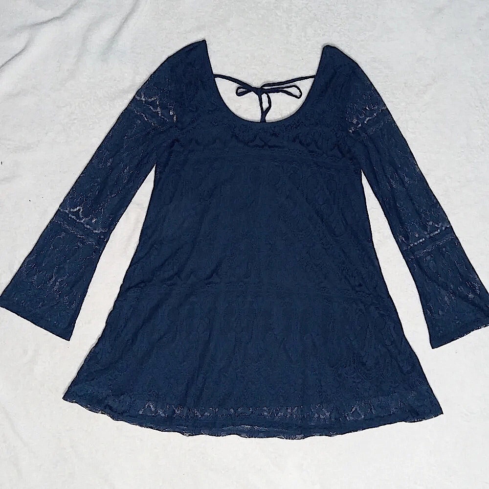 Altar'd State Navy Longsleeve Lace Scoop Neck Tunic/Dress size M